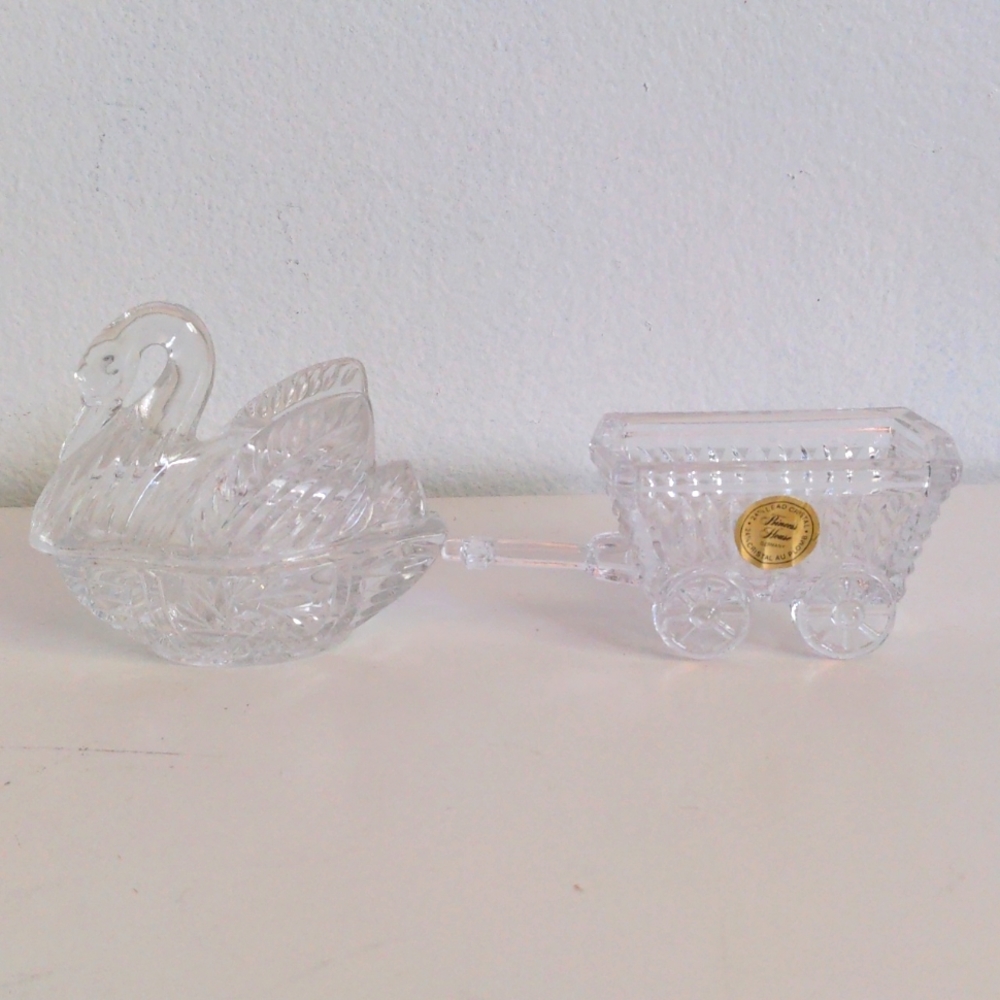 Crystal swan and cart